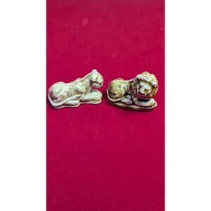 Wade Whimsies Porcelain Figurines Lion Lioness Pair Brown Zoo Animals UK (WDE2)